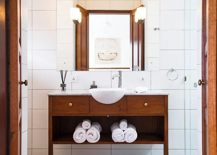 别墅 Sintra - 2 Bedroom Luxury In Tranquil Location, Walk To 塞米亚克